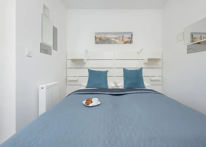 Lighthouse Close To The Marina By Renters Mrzeżyno