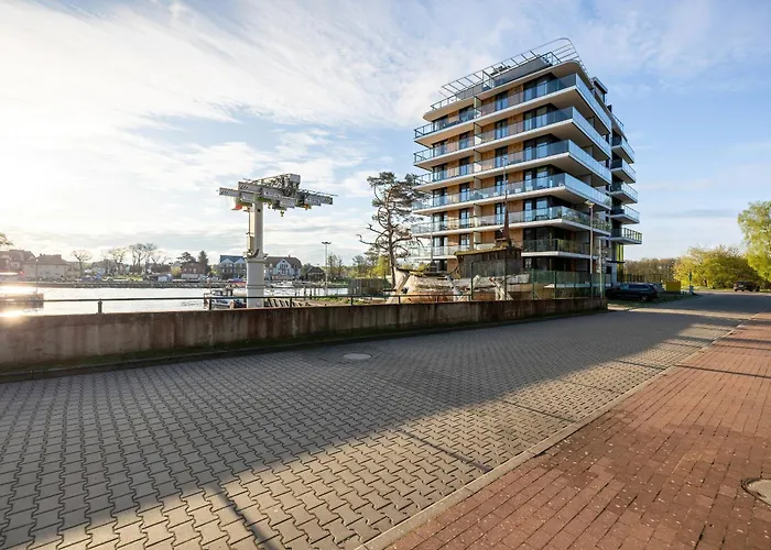 Lighthouse Close To The Marina By Renters Lägenhet *