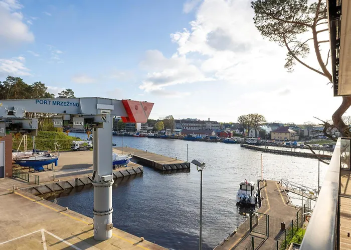 Lägenhet Lighthouse Close To The Marina By Renters *