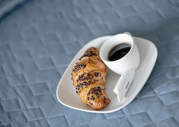 Lighthouse Close To The Marina By Renters *